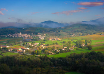 The Finest Two-Day Beaujolais Itinerary: Wine, Villages, and Unforgettable Views