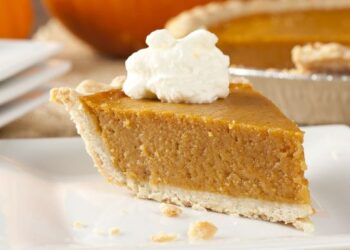 Vacation Dessert: Maple Vanilla Pumpkin Pie
