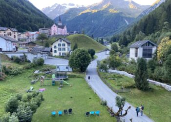Taking it Simple on the Tour du Mont Blanc – Rick Steves’ Journey Weblog