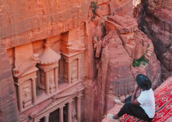 Looking For The Finest Viewpoint In Petra in Jordan – Hand Baggage Solely