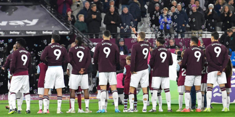 West Ham gamers pay tribute to Michail Antonio after automotive crash