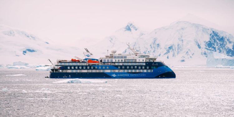 Issues To Know Earlier than Reserving An Antarctic Expedition Cruise – Hand Baggage Solely
