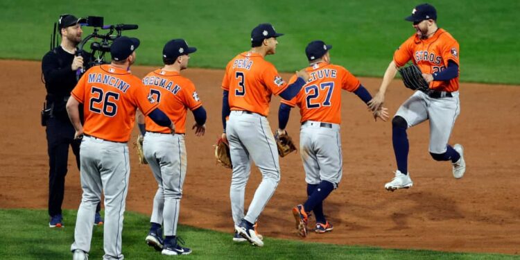 Analyst Names Free Agent First Baseman As A Good Match For Astros