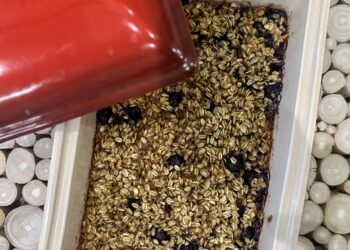 Straightforward & Scrumptious Baked Oatmeal