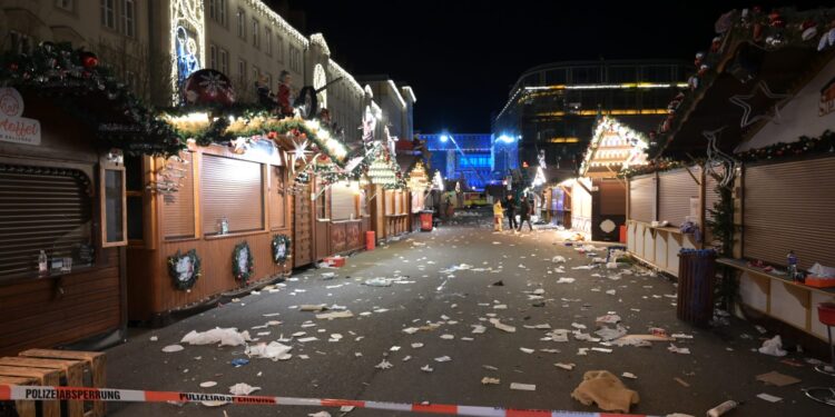 9-12 months-Outdated Killed, Driver Plowed By means of Crowd