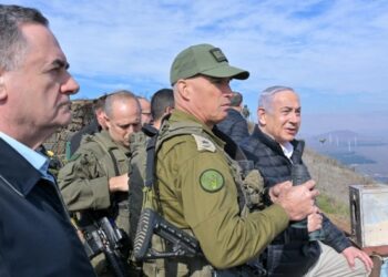 Israel takes extra Syrian territory and hits chemical weapons websites