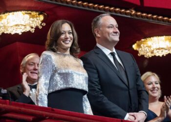 Kamala Harris: Kamala Harris noticed eating with Hollywood mates earlier than Doug Emhoff’s new job