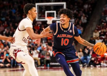 No. 1 Auburn, minus Johni Broome, set to battle No. 15 Mississippi State