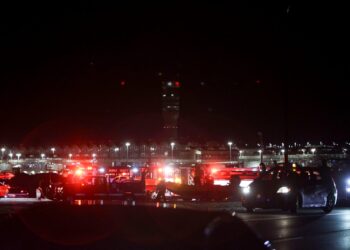 American Airways Jet & Military Helicopter Collide Midair In D.C.