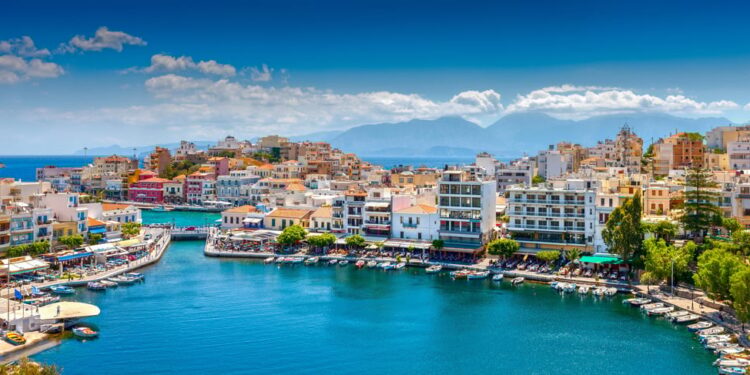 Uncover the Magic of Greece: A 7-Day Journey Via Historic Ruins and Idyllic Islands