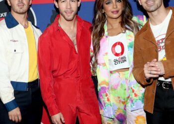 Priyanka Chopra Teaming Up With Jonas Brothers for Vacation Film