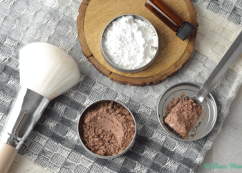 DIY Dry Shampoo Recipe for Mild & Darkish Hair