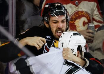 Flames’ Lomberg, Wolf add to their legends in win over Kings