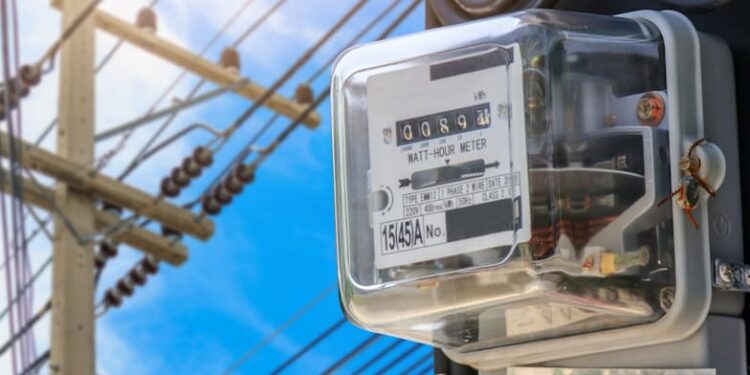 300,000 Israeli households have switched electrical energy suppliers