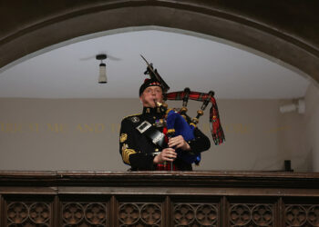 Queen’s Piper Performs Bagpipes At Funeral