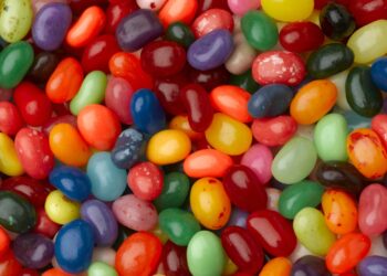 Crimson dye No. 3 is banned, however what about different meals colorings? : Pictures