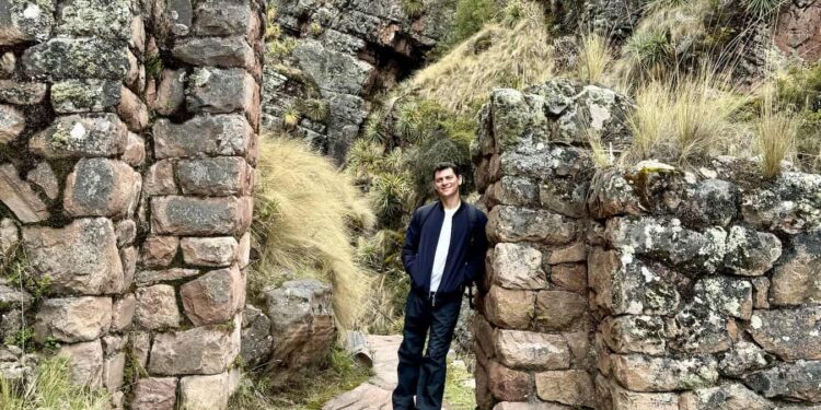 Mountaineering Off the Overwhelmed Path to Huchuy Qosqo