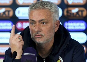 Jose Mourinho: Galatasaray accuse Fenerbahce head coach of ‘racist statements’ and threaten authorized motion | Soccer Information