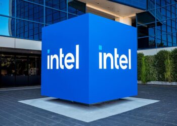 Intel Rallies After Naming Chip Veteran Lip-Bu Tan as CEO