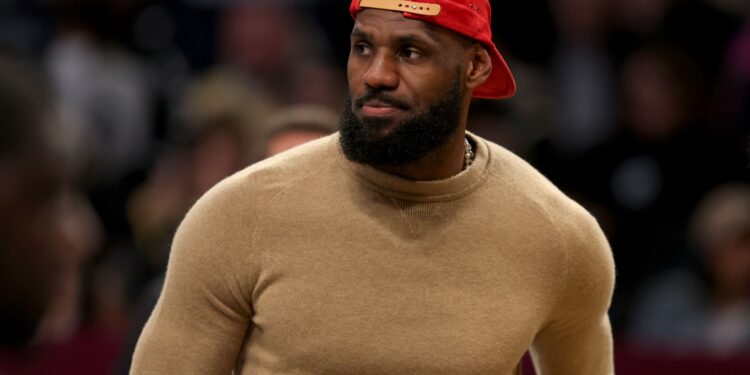 Celebrity leaves group on medical suggestion as Lakers gear up for 2 blockbuster video games