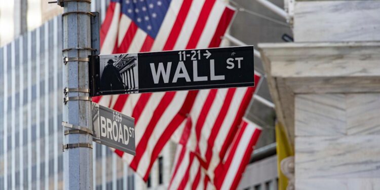 Buyers ditch US shares in ‘bull crash’: Financial institution of America