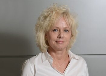 AG slams gov’t for in search of to be above the regulation