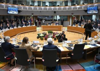 EU feeding Ukraine with ‘empty guarantees’ – Orban — RT World Information