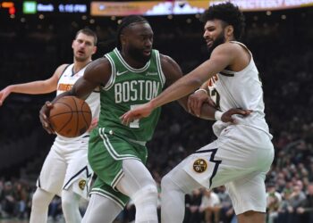 Jaylen Brown scores 22, Celtics maintain off Nuggets