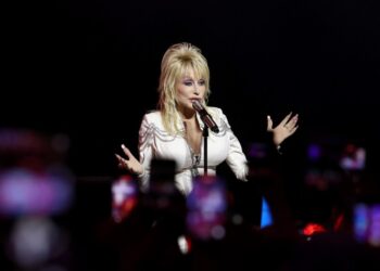 Dolly Parton Releases New Tune Devoted To Late Husband Carl Dean