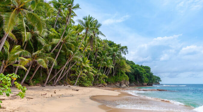 Easy methods to Get Round Central America on a Finances in 2025