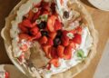 Strawberries Cream Pavlova: A Summer season Delight