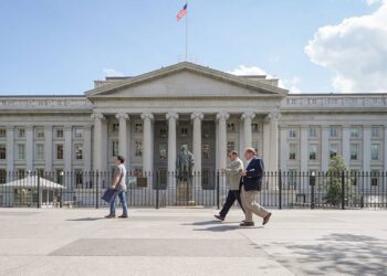 U.S. credit standing downgrade will have an effect on its markets