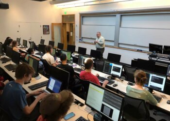 Over 250 tech leaders push for laptop science and AI course necessities in US colleges