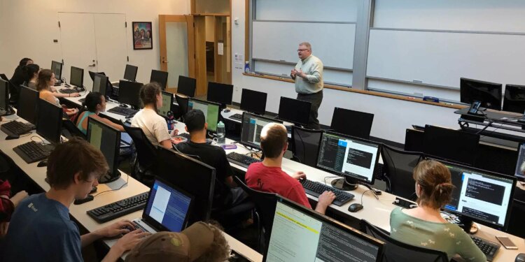 Over 250 tech leaders push for laptop science and AI course necessities in US colleges