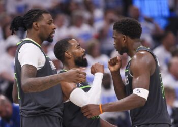 Rested Timberwolves look listless in Recreation 1 loss to Thunder