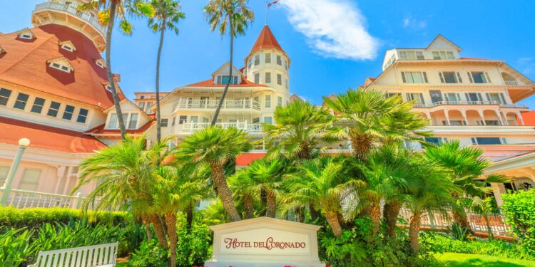 The 21 Prime All-Inclusive Resorts in the usA. (2025 Information)