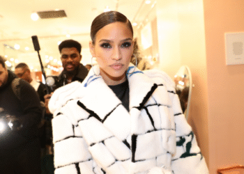 Diddy “Freak Offs” Escort Apologizes To Cassie