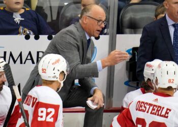 Blackhawks select Jeff Blashill to be subsequent head coach