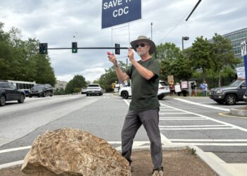 Former CDC employees warn of ‘a five-alarm fireplace’ : Photographs