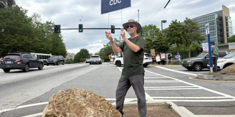 Former CDC employees warn of ‘a five-alarm fireplace’ : Photographs