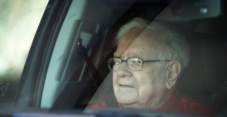 Because the US launches an assault on Iran, right here’s what Warren Buffett warns is the ‘very last thing’ to do when at struggle