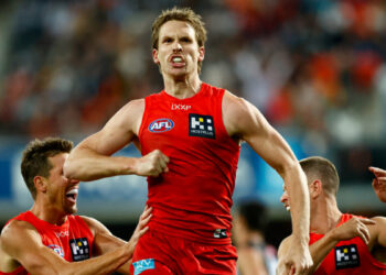 From late bloomers to prompt weapons, footy in 2025 is run by father-sons