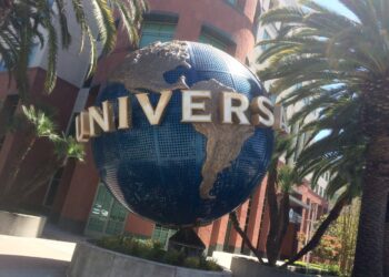 Cyrille Bolloré, son of Vincent, steps down from Common Music Group board, as Bolloré Group fights French regulator over Vivendi share provide