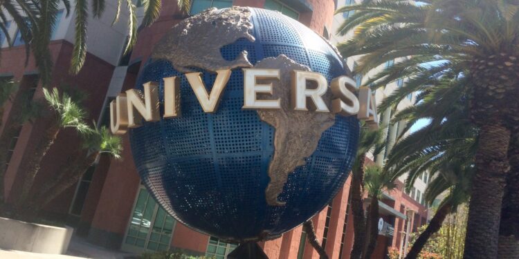 Cyrille Bolloré, son of Vincent, steps down from Common Music Group board, as Bolloré Group fights French regulator over Vivendi share provide