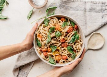 17 Simple One-Pot Dinner Recipes for Low-Effort Weeknight Meals