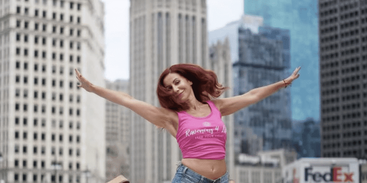 She Broke 52 Bones in a Skydiving Crash—Now She’s Educating the World Easy methods to Heal