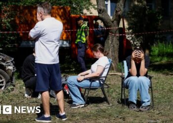 Zelensky calls for sanctions after Russia strikes kill 33 in Kyiv