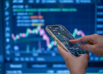 The place do millionaires maintain their cash?