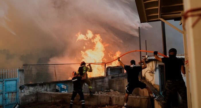 Wildfires unfold dangerously near southern European capitals