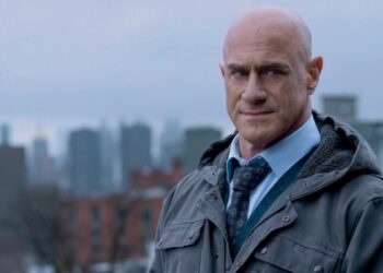 Chris Meloni Teases Regulation & Order: SVU Look: ‘Hangin With Pals’